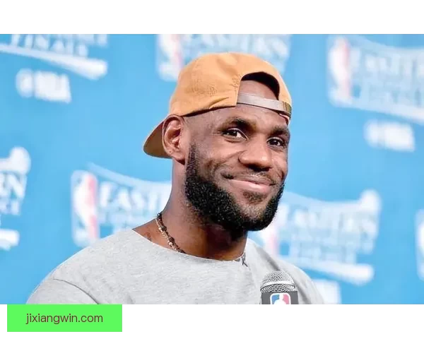 詹姆斯赛后暖心致敬ESPN女记者：原本该去冰敷但我必须回来你太棒了